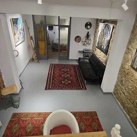 Cozy Studio With Extra Bed In Appartement